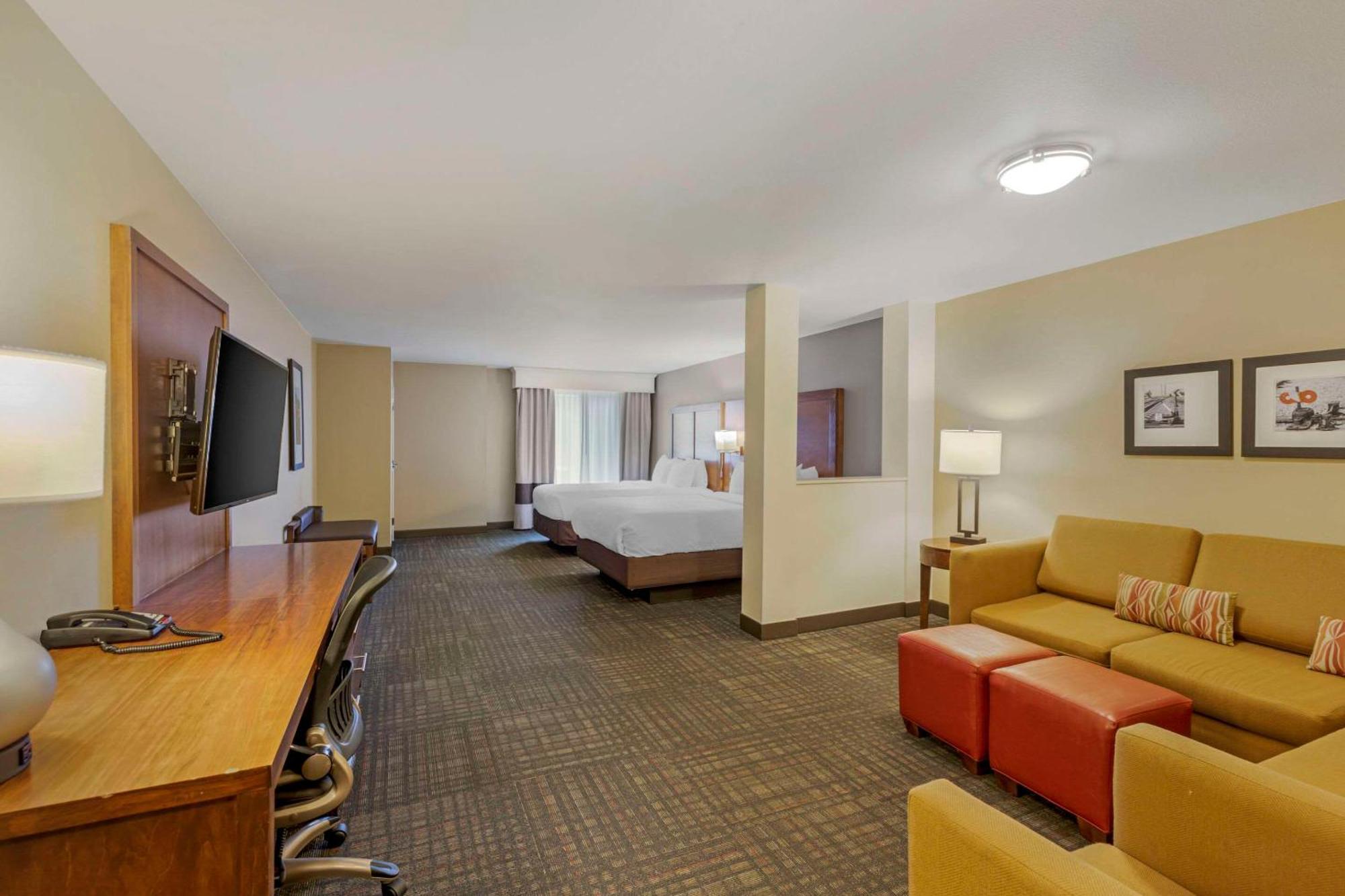 Comfort Suites Loveland Exterior foto